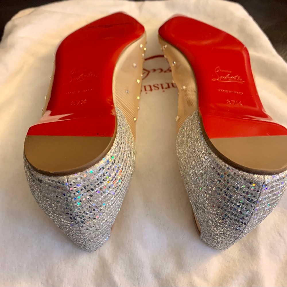 Shoes - Picture 7 of 8